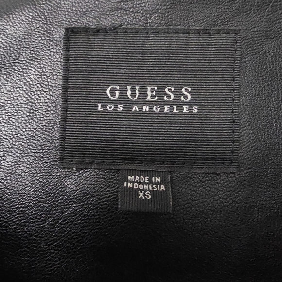 GUESS Size XS Faux-Leather Collarless Moto Black Zipper Jacket Waist Length - Picture 13 of 16